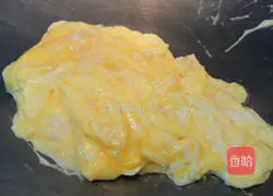 Pineapple Seafood Fried Rice Recipe Illustration 4