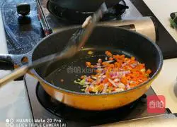 Illustration of how to make fried rice with fish fillet in sauce 6