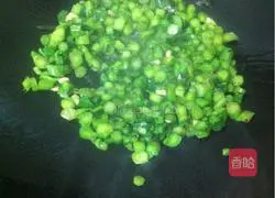 Illustration of how to make kale sausage fried rice 10