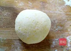 Illustration of making caterpillar ham and steamed buns 7