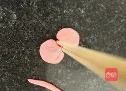 Illustration of how to make Little White Rabbit Steamed Buns 10