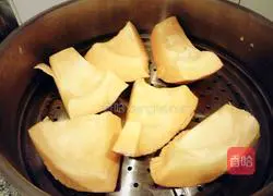 Illustration of how to make pumpkin steamed buns 2