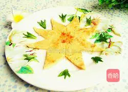 Illustration of how to make fresh bamboo shoots and egg pancakes 11