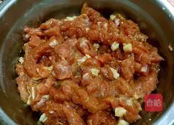 Illustration of how to make curry fried noodles 1