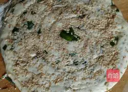 Illustration of how to make scallion pancakes 9