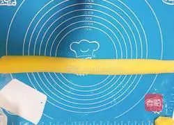 Illustration of how to make pumpkin milk steamed buns 13