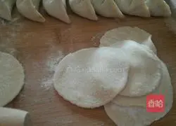 Illustration of how to make shepherd's purse dumplings 3
