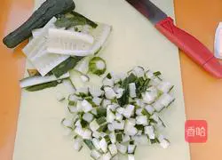 Illustration of how to make golden egg fried rice 1