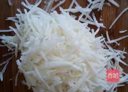 Illustration of how to make green pepper and potato pancakes 3