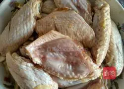 Illustration of how to make pan-fried wings with electric pan 2