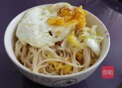Illustration of how to make spicy noodles 4