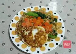 Illustration of how to make vegetable fried noodles 6