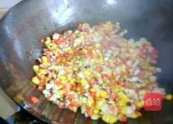 Illustration of how to make shrimp fried rice 3