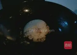 Illustration of how to make egg fried rice 5