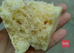 Illustration of how to cut steamed buns with corn knife 7