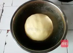 Illustration of how to make milk corn pancakes 5
