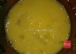 Illustration of how to make egg fried rice 1