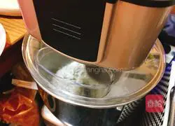 Illustration of how to make butterfly steamed buns 3