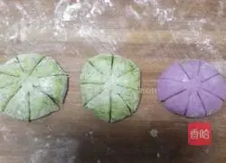 Illustration of how to make sunflower colorful steamed buns 6