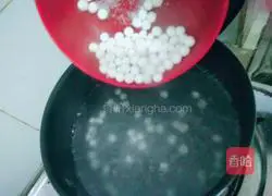 Illustration of how to make glutinous rice dumplings 3