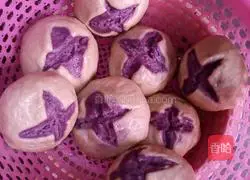 Illustration of how to make purple sweet potato blossom steamed buns 4