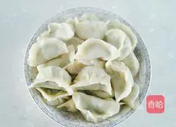 Illustration of how to make spinach and egg dumplings 18
