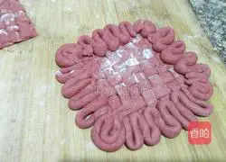 Illustration of how to make Chinese steamed buns 9