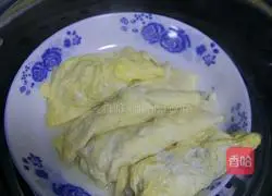 Illustration of how to make egg dumplings 12