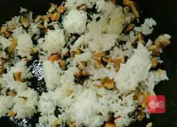 Soy Sauce Fried Rice Recipe Illustration 7