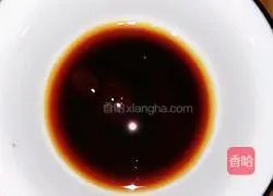 Illustration of how to make bacon and egg fried rice 9