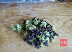 Illustration of how to make assorted glutinous rice balls stuffing 9