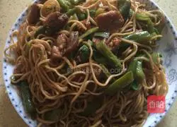 Illustration of how to make fried beans, fried meat and steamed noodles 13