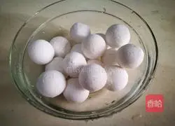 Illustration of how to make fermented black sesame glutinous rice balls 2
