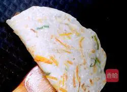 Illustration of how to make carrot and egg pancakes 4