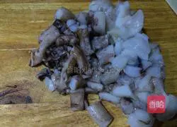 Illustration of how to make fried rice with squid tentacles 2