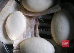 Illustration of how to make cornmeal steamed buns 4