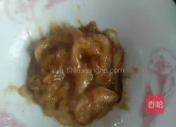 Illustration of how to make shredded chicken wontons 3