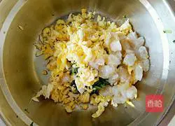 Illustration of how to make cucumber, egg and shrimp dumplings 7