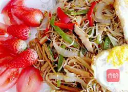 Illustration of how to make vegetarian fried noodles 4