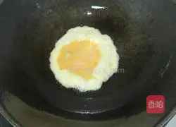 Illustration of how to make shrimp fried rice 3