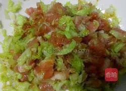 Illustration of how to make hand-pushed wontons in clear soup 8