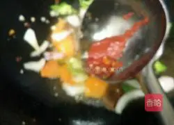 Illustration of how to make potato-roasted beef noodles 9