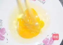 Illustration of how to make curry egg fried rice 2