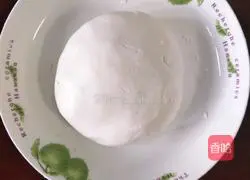 Illustration of how to make shredded pork glutinous rice balls 1