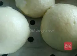 Illustration of how to make milk-flavored steamed buns 9