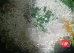 Children's noodles Illustration of how to do it 3