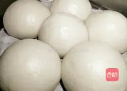 Illustration of how to make white flour steamed buns 8