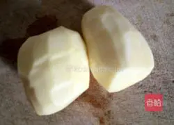 Illustration of how to make potato pancakes 1