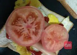 Illustration of homemade breakfast sandwich 12