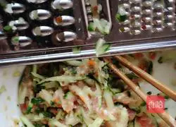 Illustration of how to make cucumber dumplings 5